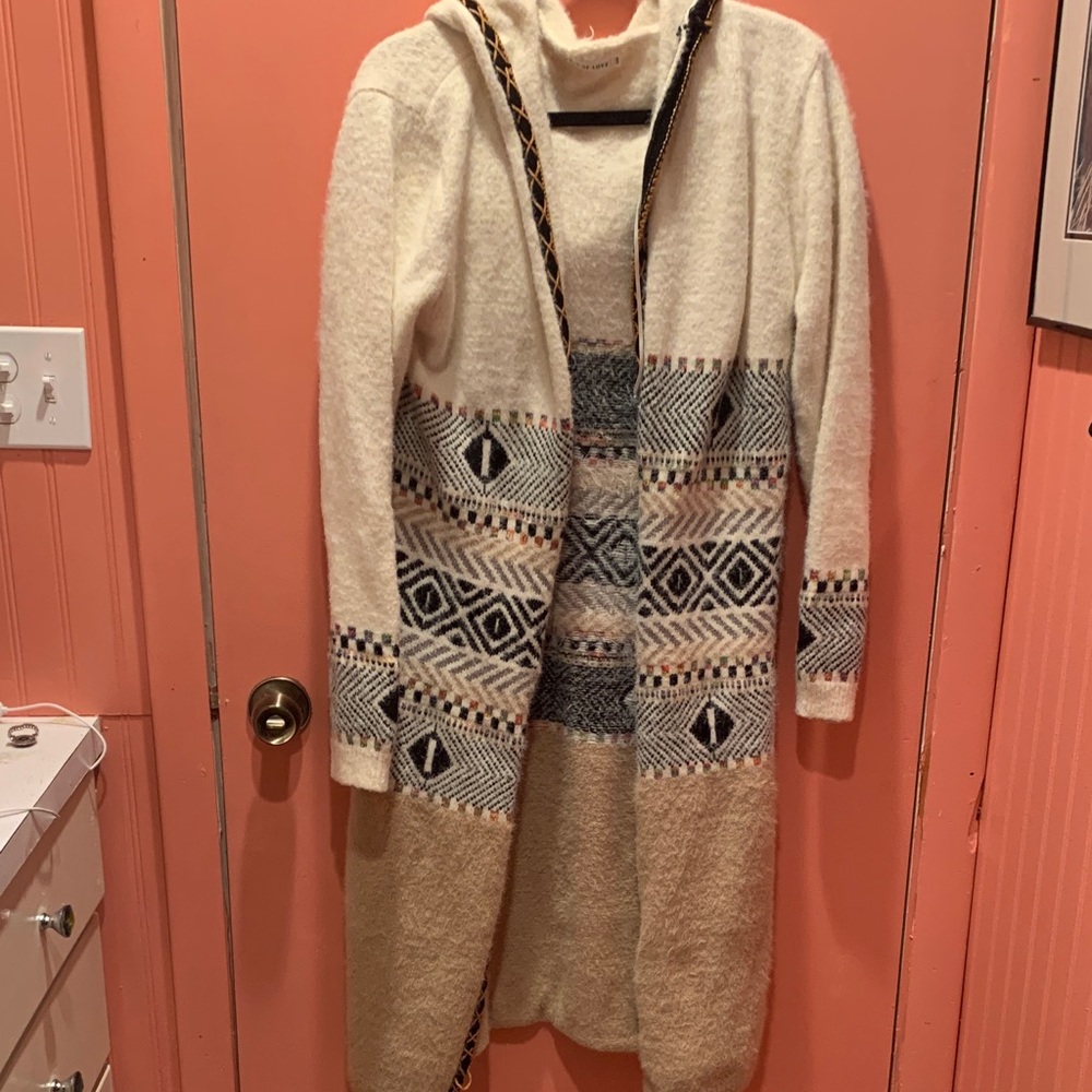 Women's Geometric Patterned Cardigan - Cream and Gray